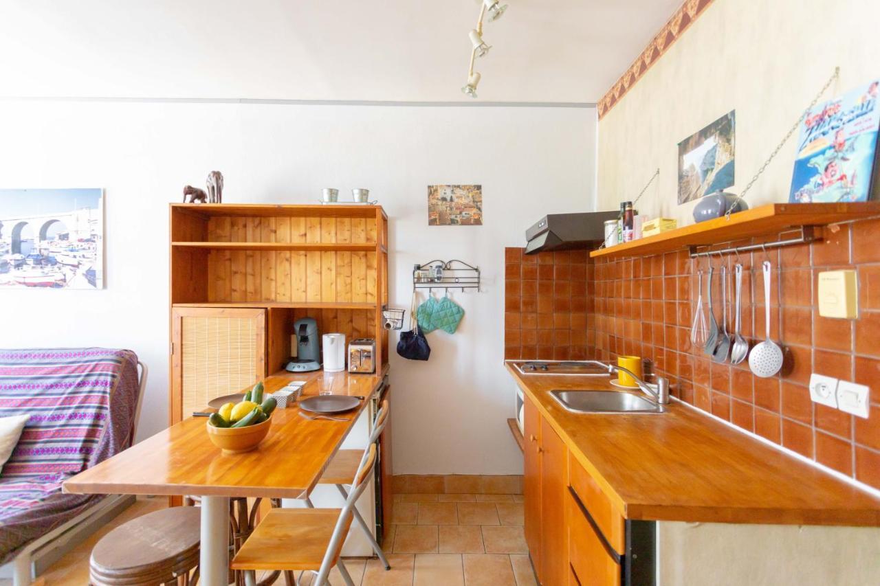 Studio Agreable Au Coeur Du Quartier Historique Marseilles Buitenkant foto
